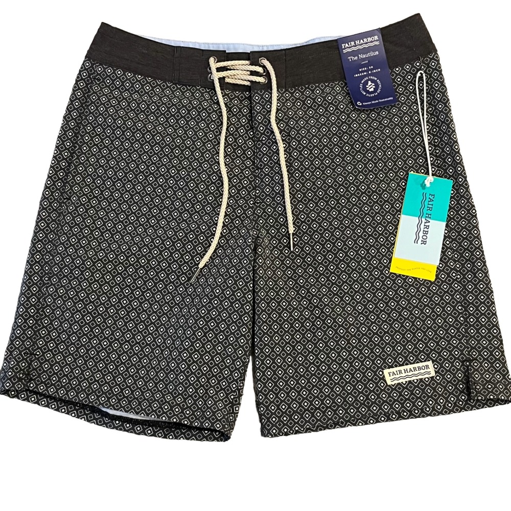 NWT Fair Harbor The Nautilus Boardshort Mens 30 Black Beacon‎ 8" Inseam Unlined